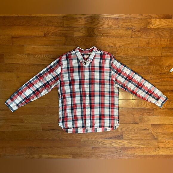 Levi's Other - Levi's Men's XXL Red and White Plaid Button-Down Shirt